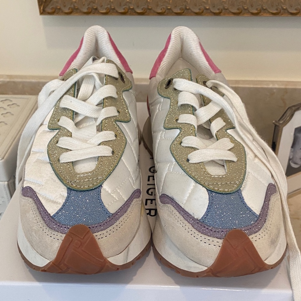 Kurt Geiger Women's Sneakers in White, Pink, and Gray - Picture 5 of 8